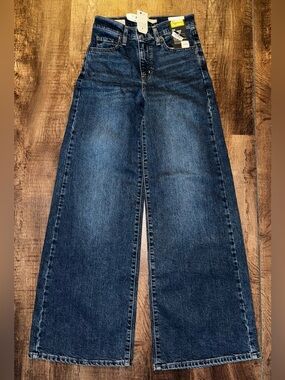 Levi’s 728 High Rise Wide-Leg Jeans NWT